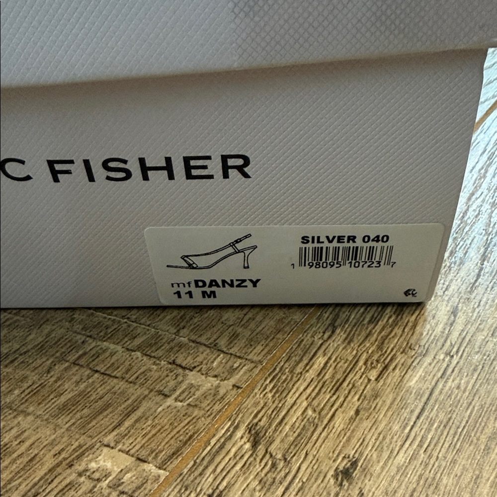 Marc Fisher Metallic Silver Heels - Picture 4 of 4